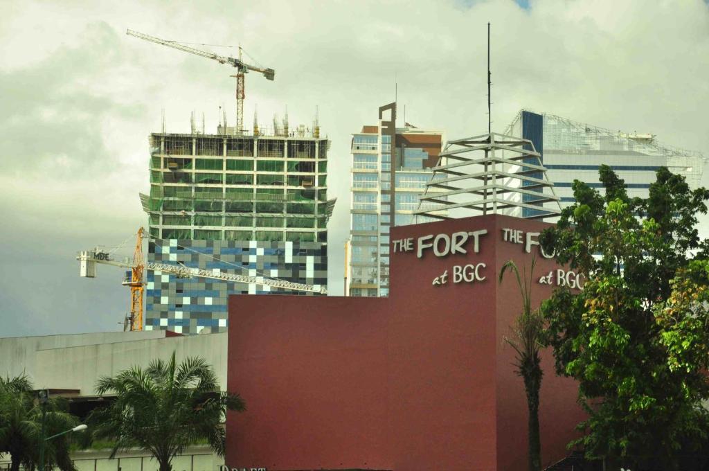 The Fort Budget Hotel- Bonifacio Global City Makati City Buitenkant foto
