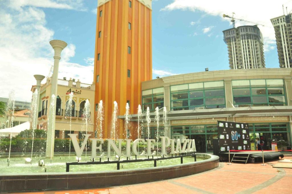 The Fort Budget Hotel- Bonifacio Global City Makati City Buitenkant foto