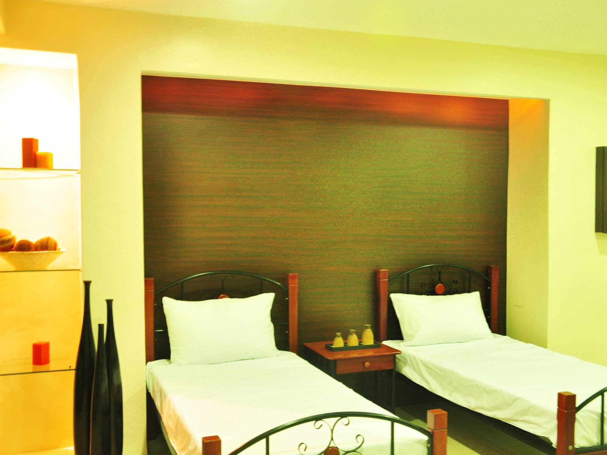 The Fort Budget Hotel- Bonifacio Global City Makati City Buitenkant foto