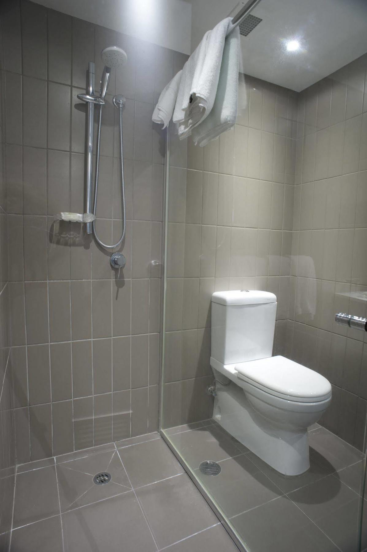 The Fort Budget Hotel- Bonifacio Global City Makati City Buitenkant foto