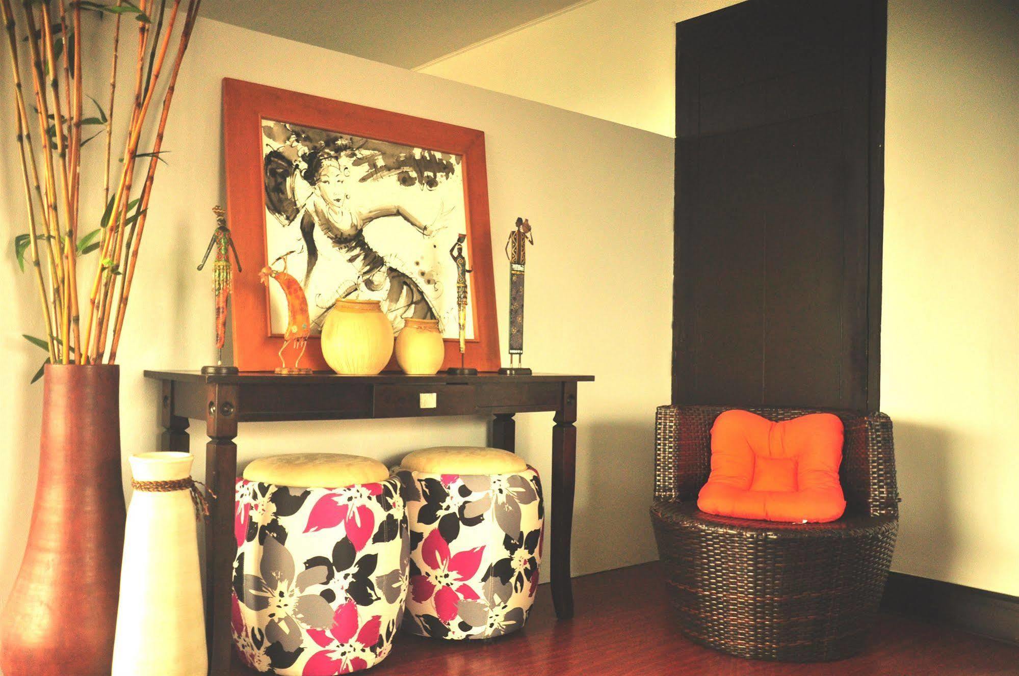 The Fort Budget Hotel- Bonifacio Global City Makati City Buitenkant foto