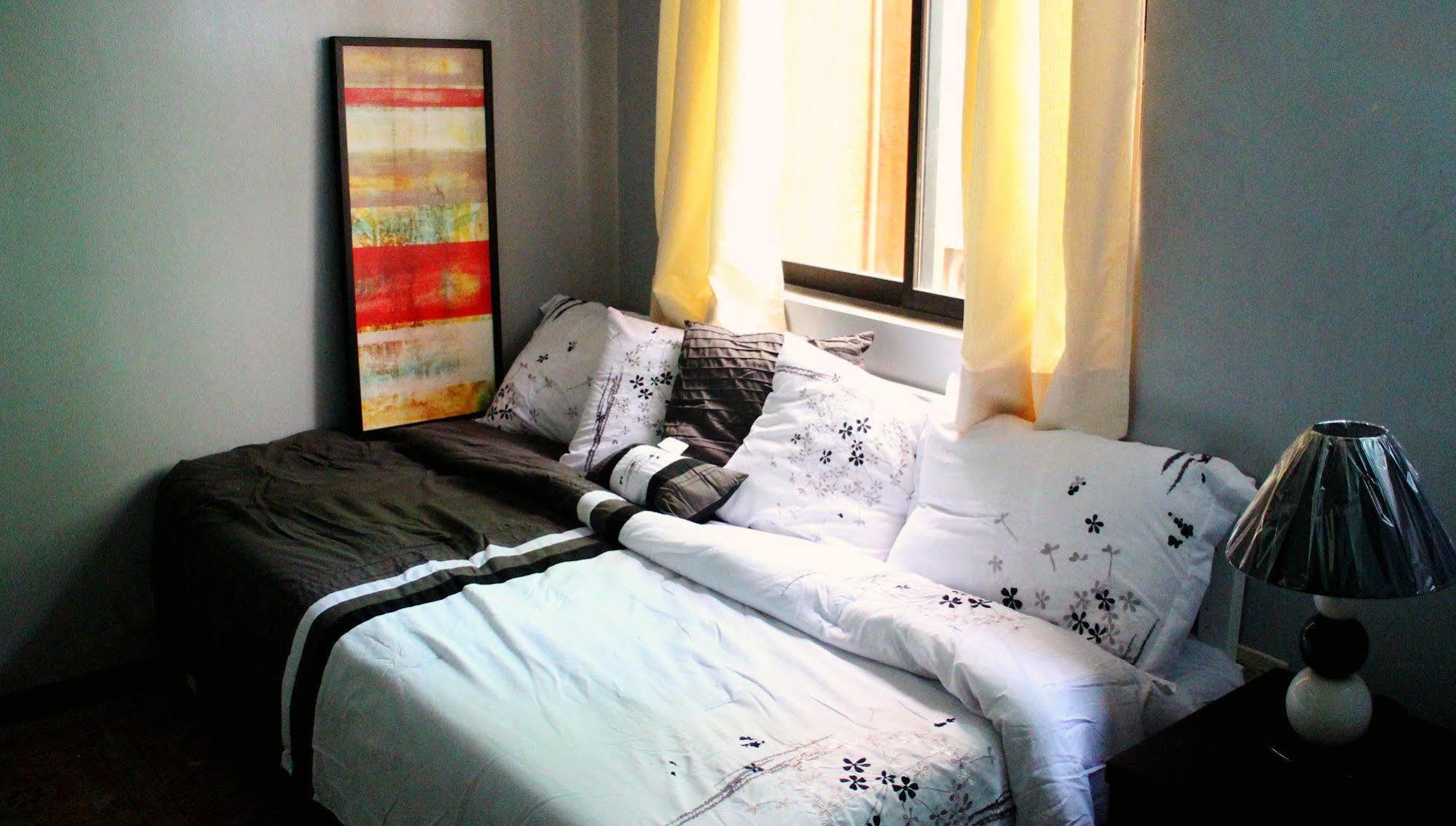 The Fort Budget Hotel- Bonifacio Global City Makati City Buitenkant foto