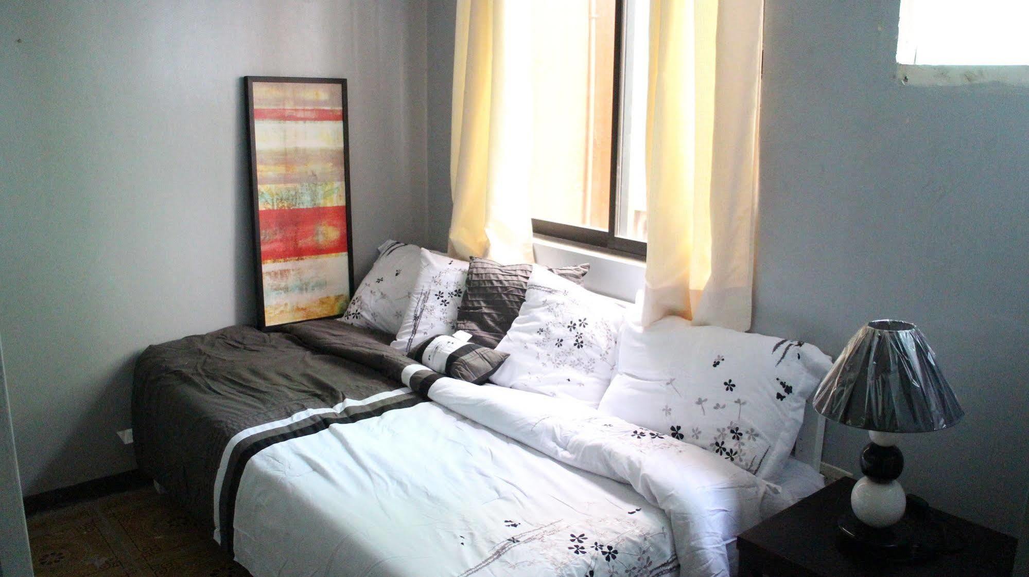 The Fort Budget Hotel- Bonifacio Global City Makati City Buitenkant foto